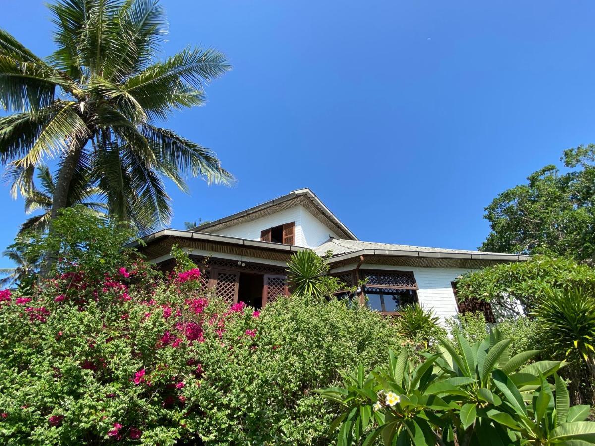 Al Camar Lodge Ndzaouze エクステリア 写真